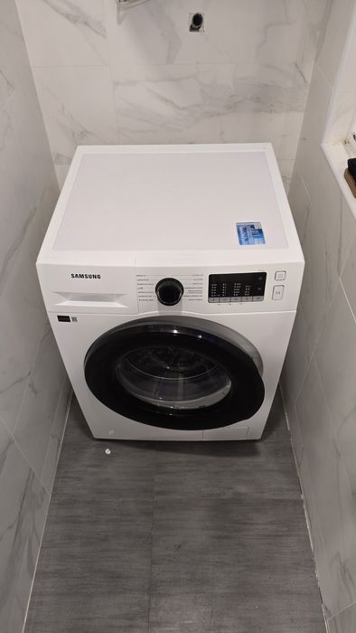 Máquina de lavar roupa Samsung