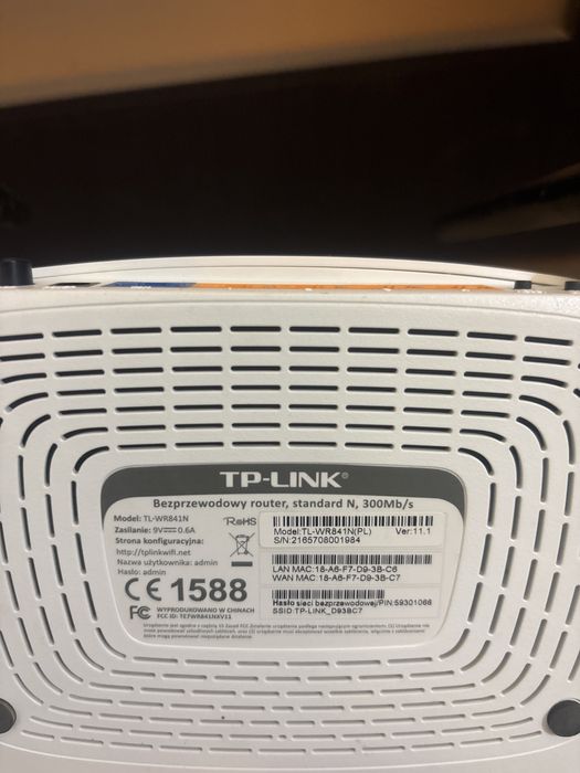 Router tp-link TL - WR841N  1588