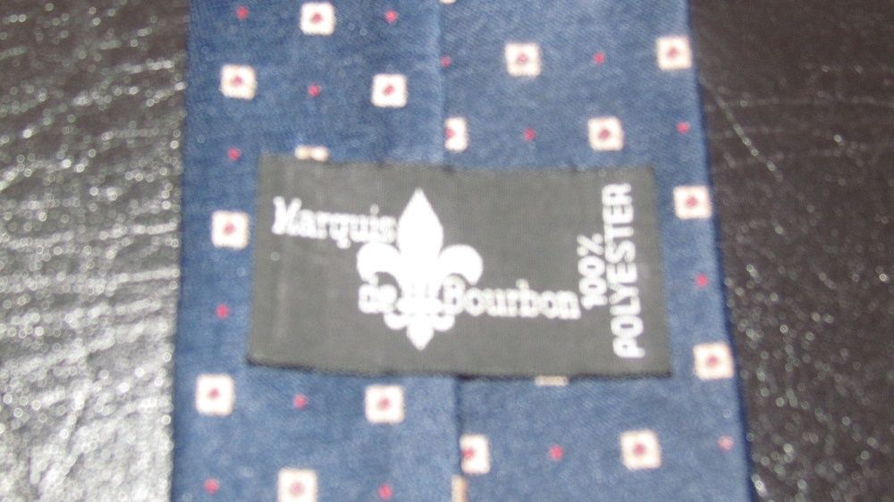 Elegancki Krawat jakich mało marki Marquis de Bourbon z Francji nr 18