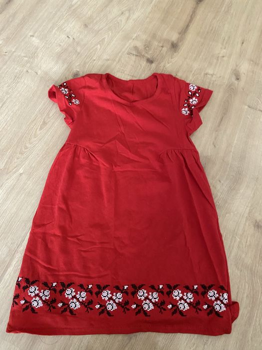 Літні сукні на дівчинку