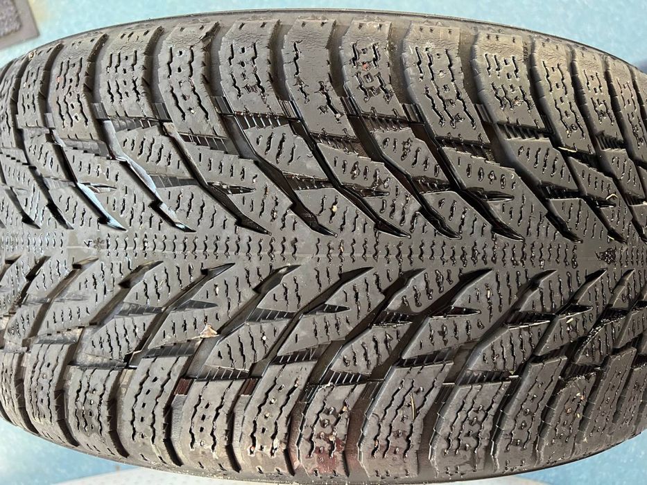 Шини Nokian Hakkapeliitta R3 SUV 265/50 R19