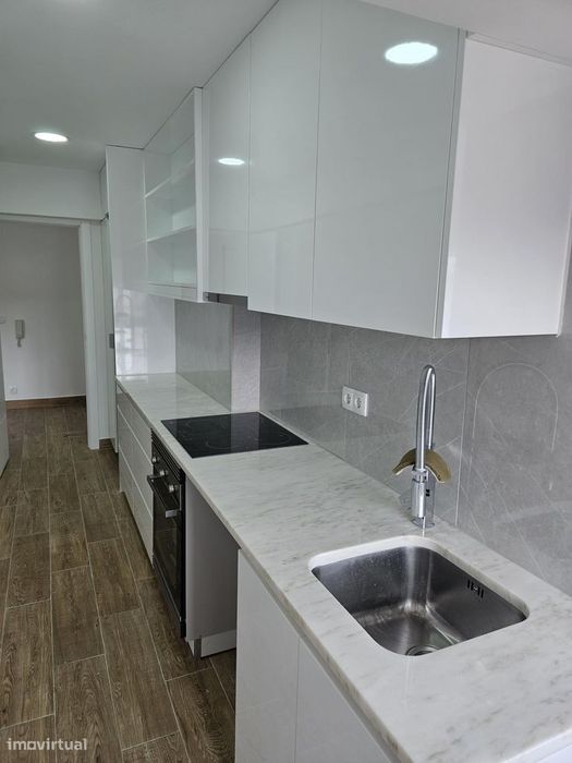 Apartamento centro Sacavém