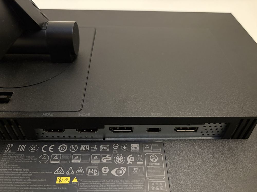 Monitor Lenovo 24” ThinkVision
