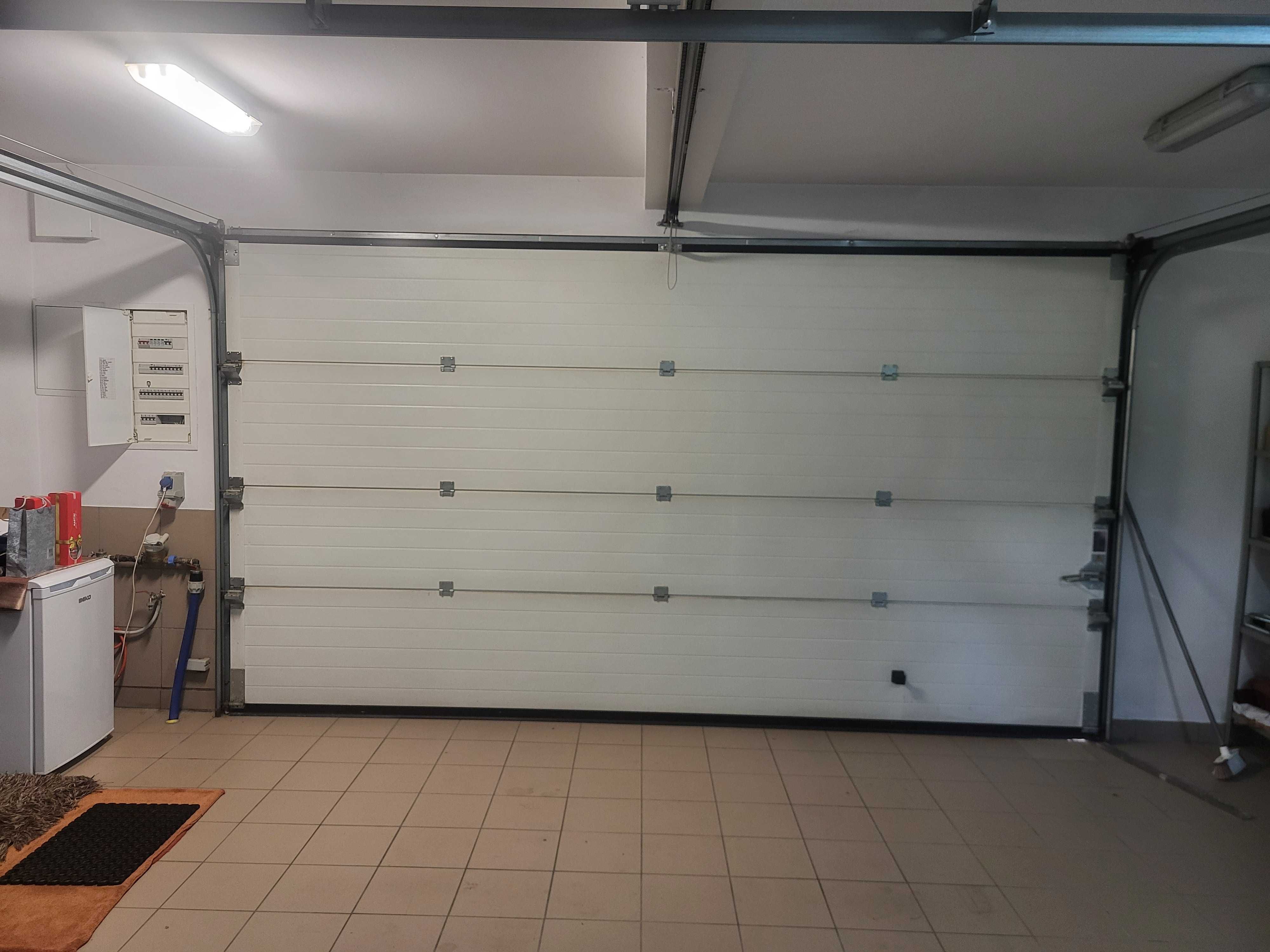 Brama garażowa Krispol  + osprzęt  + napęd.. Cały komplet 430 x 235 cm