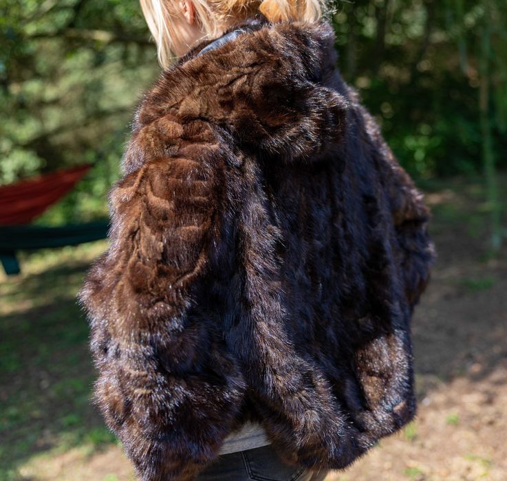 Kurtka z norek z kapturem