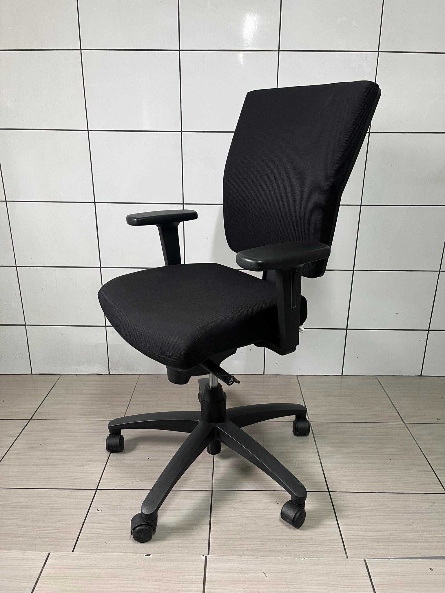 Ergonomiczny fotel biurowy obrotowy Dauphin Shape okazja duża ilość!