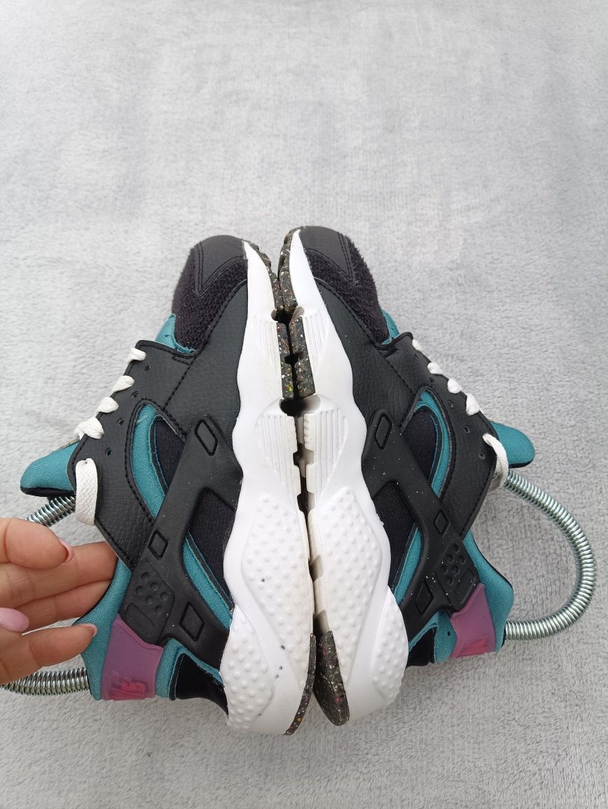 Детские кроссовки Nike Huarache р35