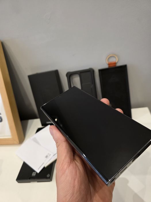 Samsung S23 Ultra 256 GB Swietny stan gratisy