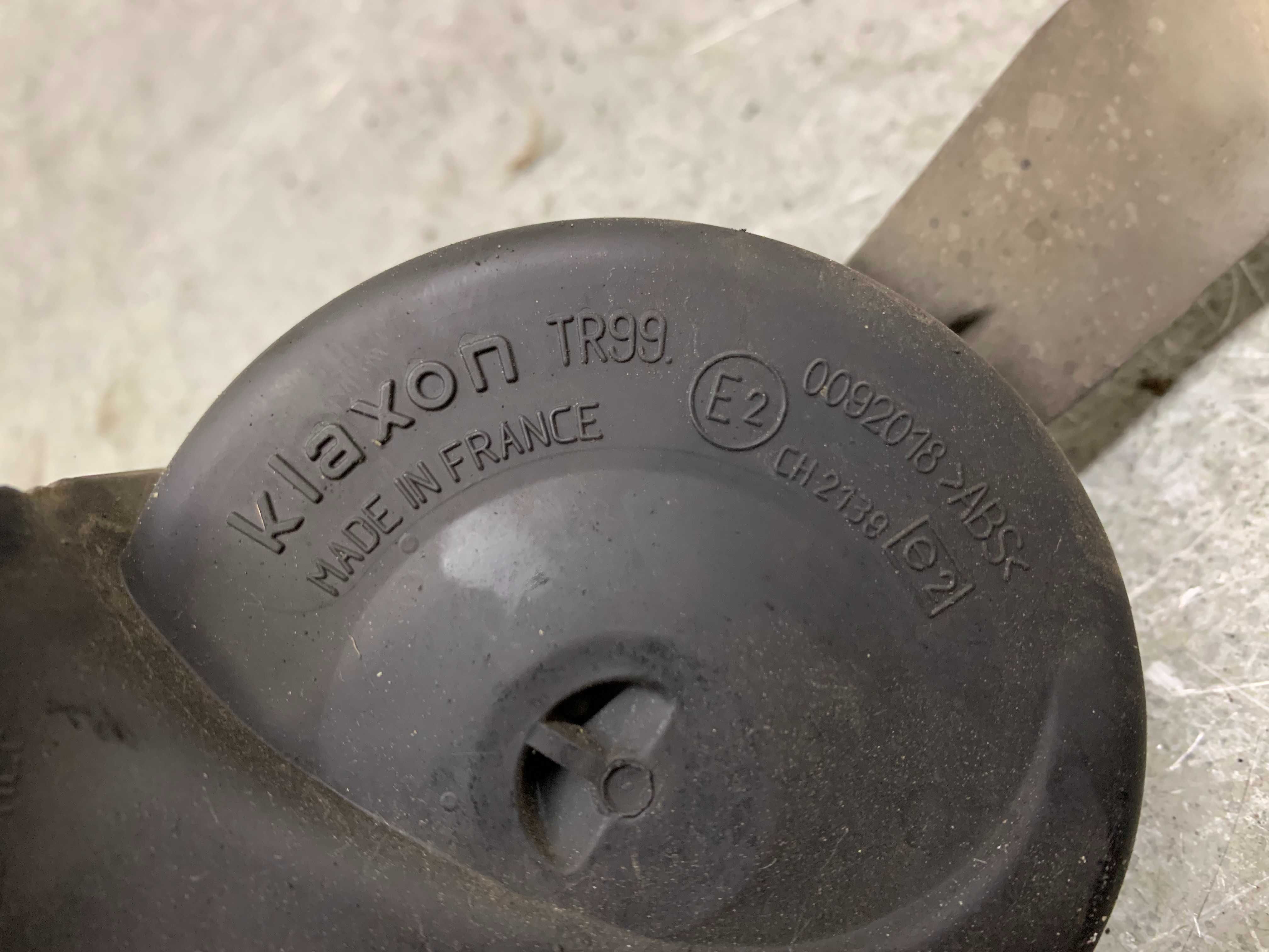 Mazda 3 BK 1.6B Klakson Syrena