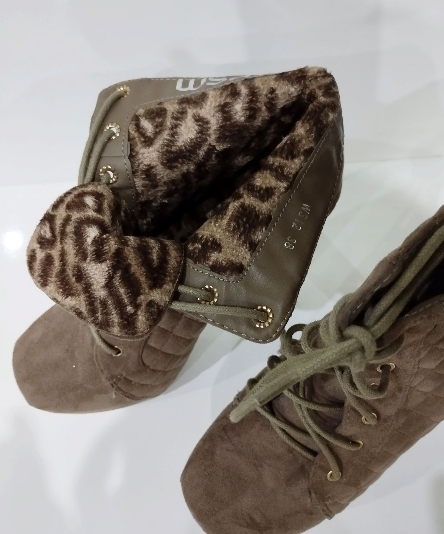 Botas W52 Camel Novas