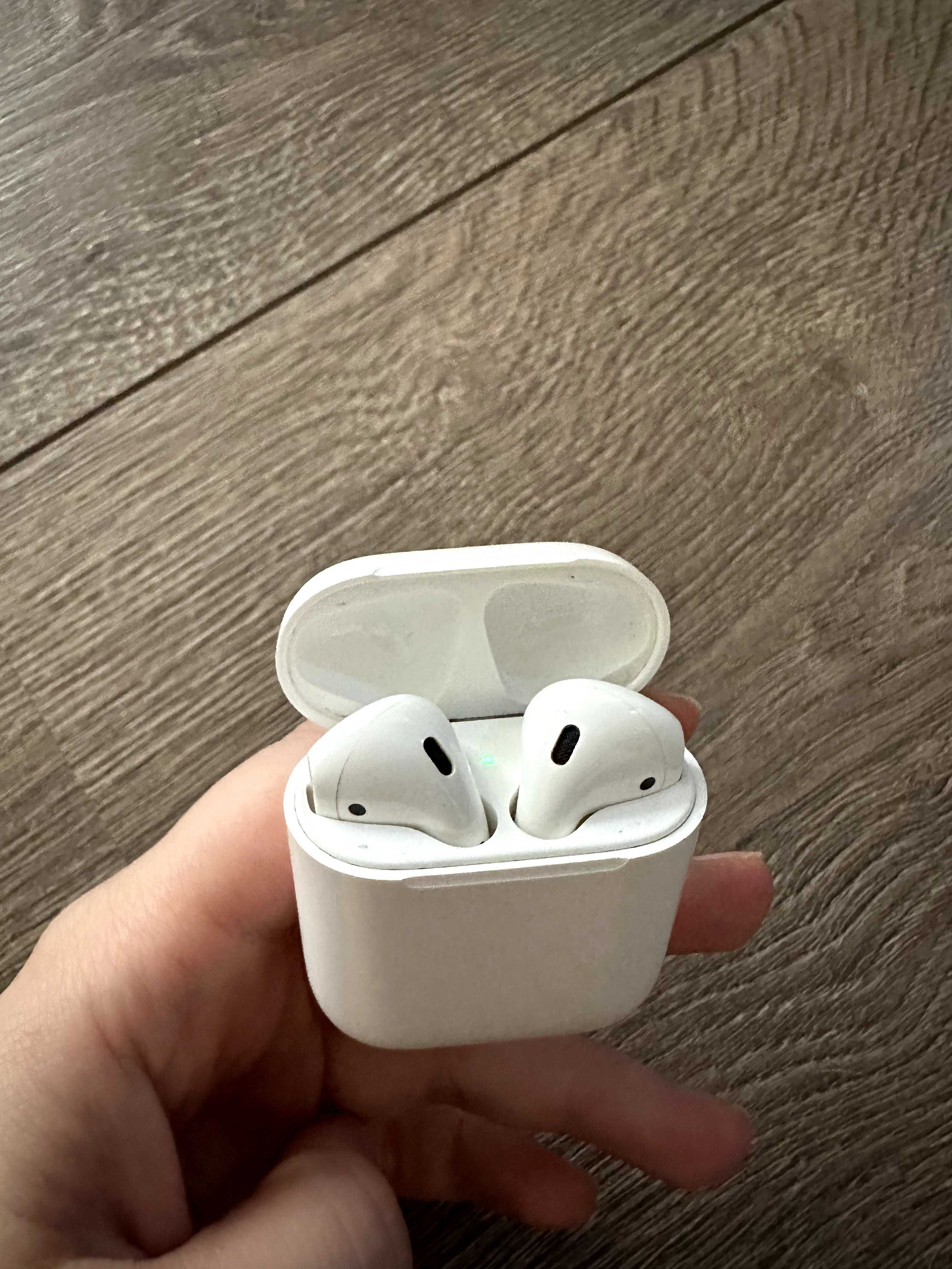 Apple AirPods 1 generacji – sprawne, stan dobry