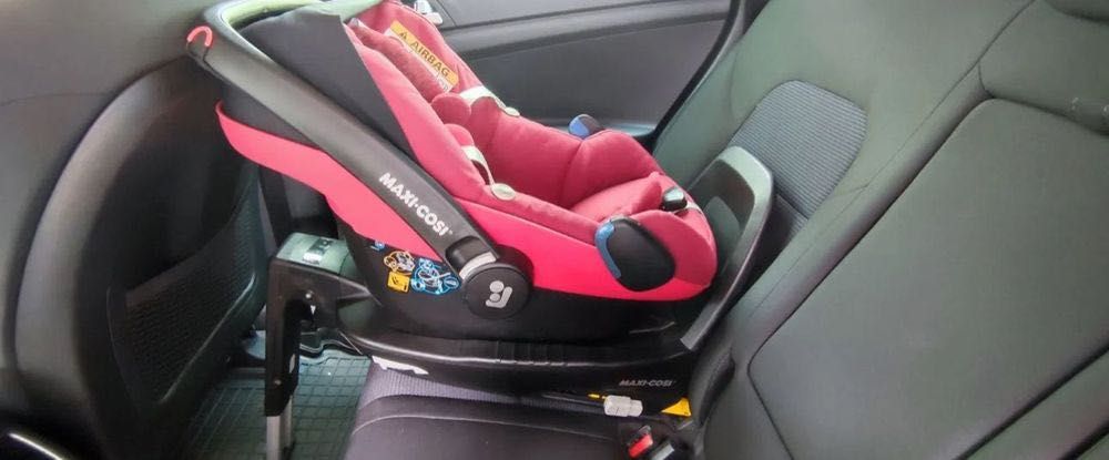 Автокрісло MAXI-COSI Pebble з базою