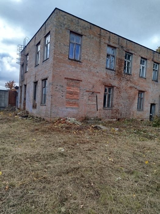 Будівля для проживання , двоповерхова