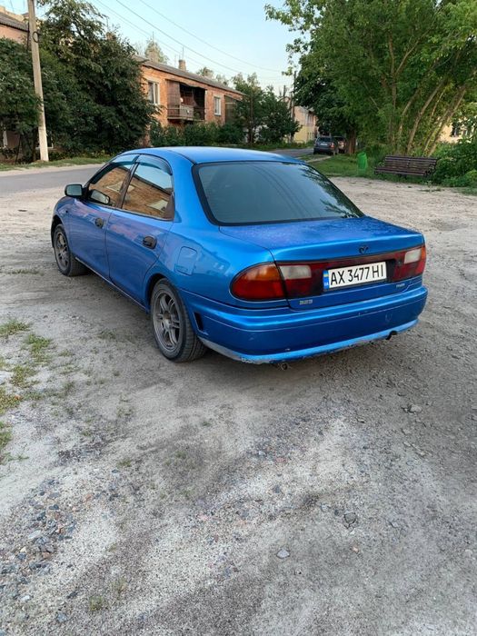 Продам Mazda 323 1.8 1997