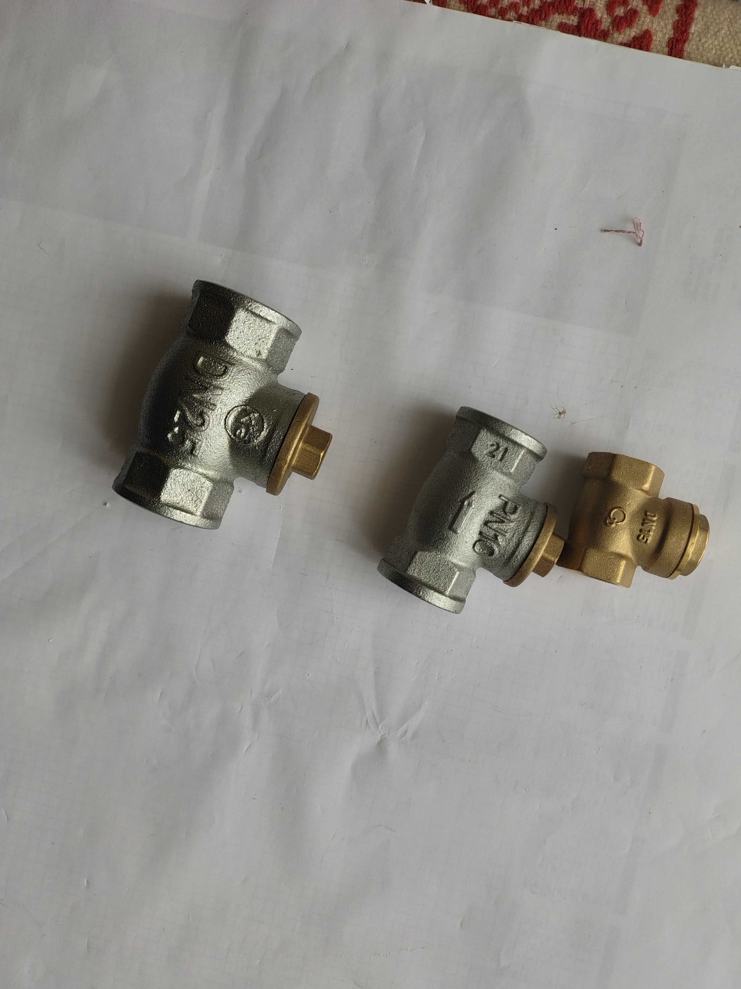 Zawory zwrotne żeliwne  ocynkowane i mosiężne 1",3/4",1/2" NOWE  3 SZT