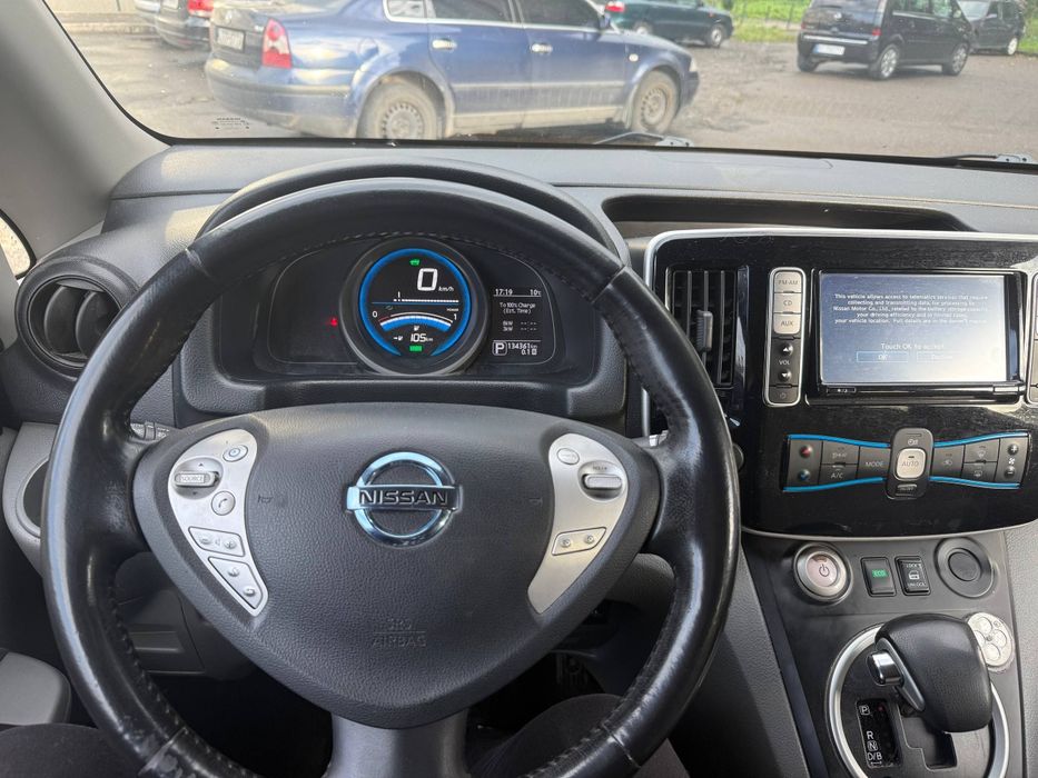 Nissan E-NV200 2015 24кВт Пасажир