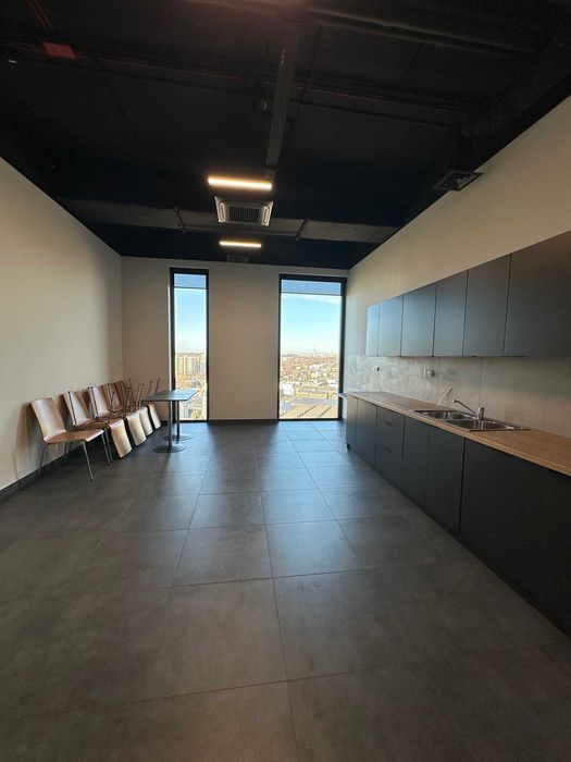 Lokal biurowy - 1000 m²  - idealne dla dużej firmy