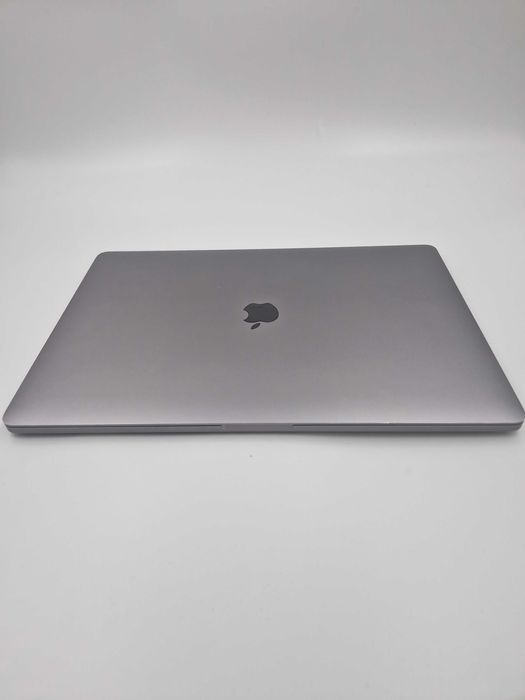 2019 MacBook Pro A2141 16" / i7-9750H / 16 GB / 512 GB / Touchbar