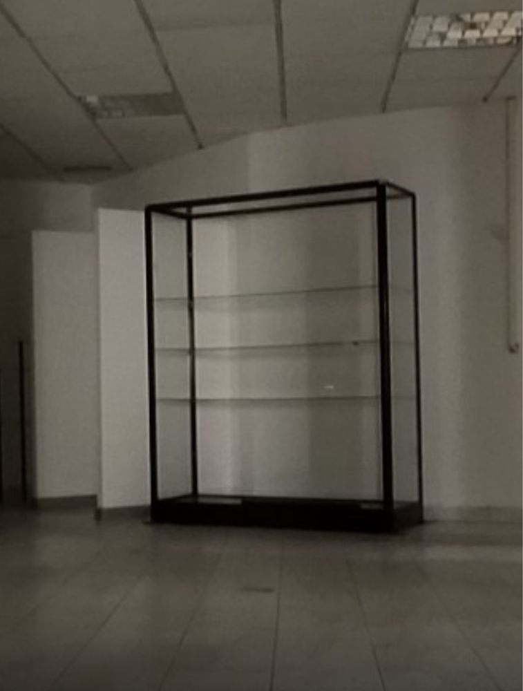 Montra de loja em vidro e aluminio