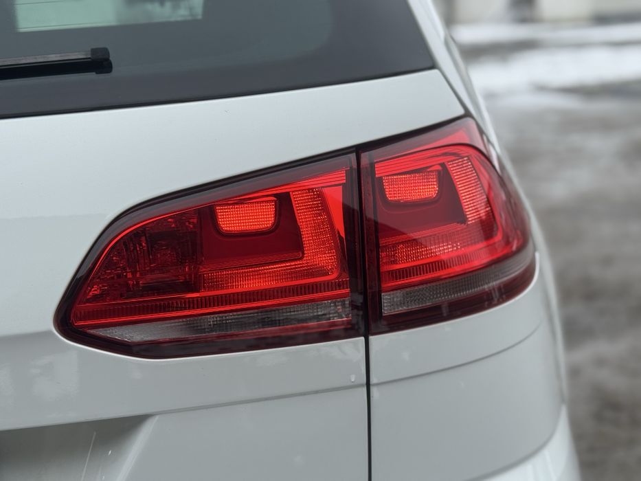 Задній стоп фонар Golf 7 гольф 7 фонарі універсал хетчбек