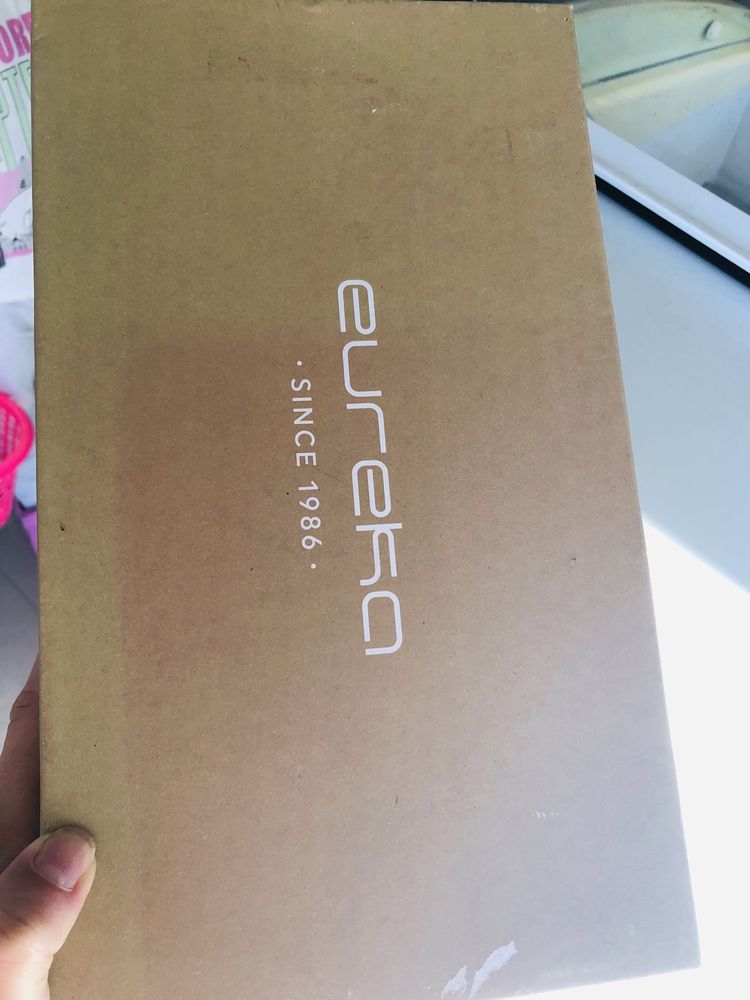 Sapatos novos Eureka tamanho 38