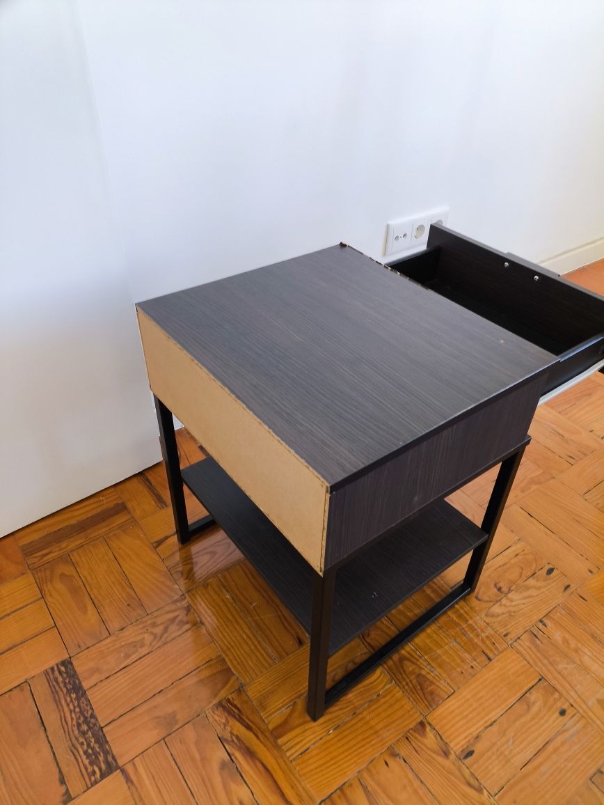 Mesa cabeceira móvel de apoio