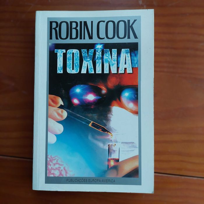 Robin Cook - Toxina