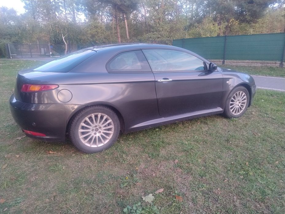 Alfa Romeo GT 1.9 JTD 150 KM 2008 r.
