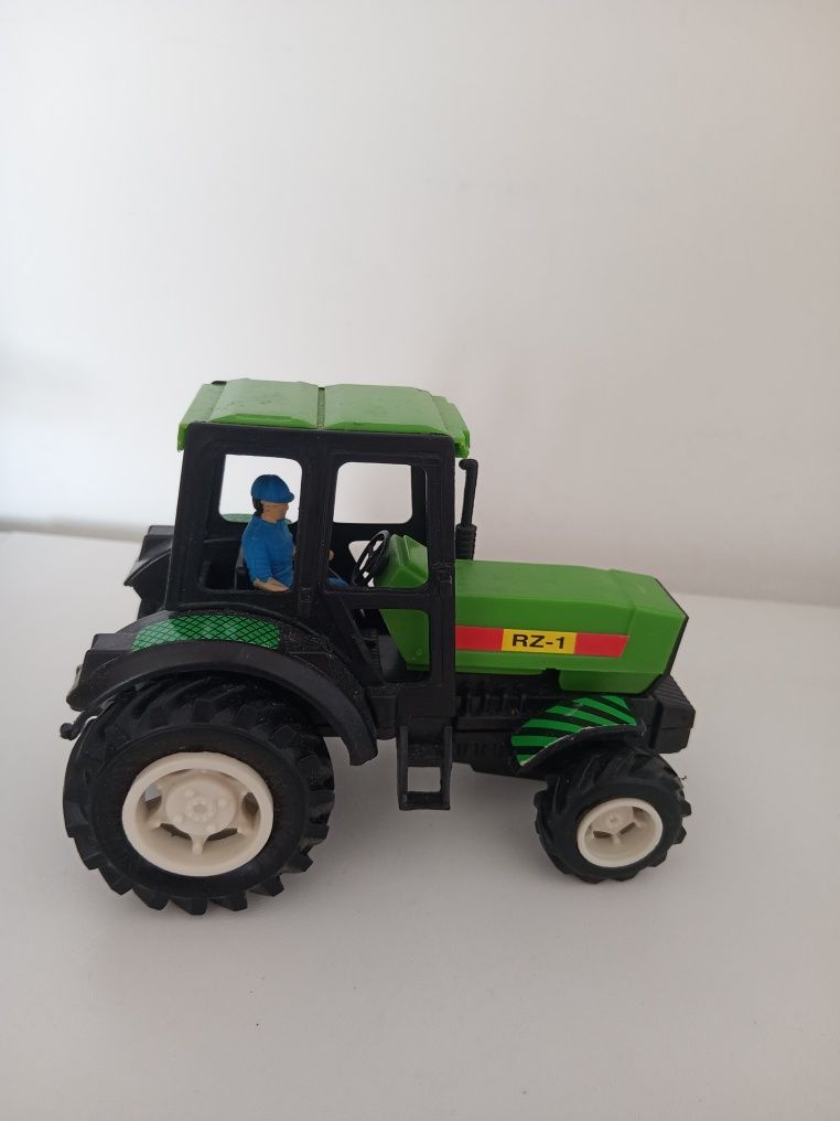 Brinquedo Trator RZ-1