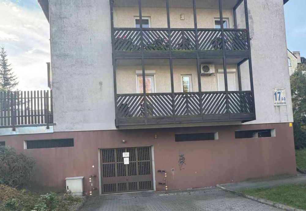 Garaż podziemny miejsce postojowe 31 m2