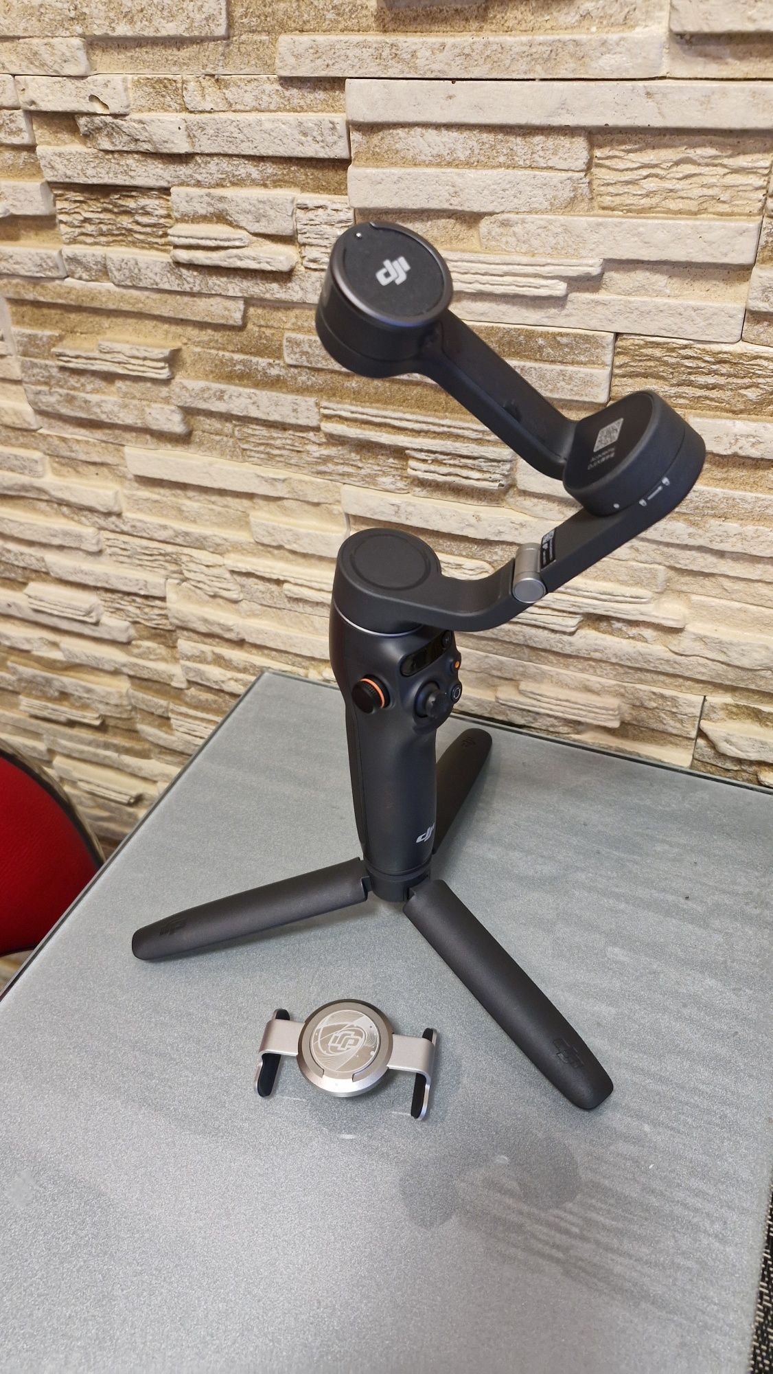 DJI Osmo Mobile 6 Монопод-Стабілізатор