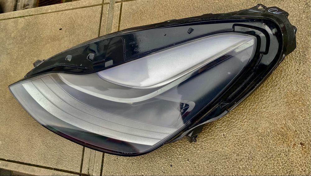 Tesla model 3 Фара левая сторона рестайлинг Tesla 3