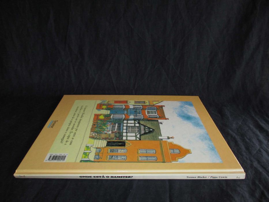 Livro Onde Está o Hamster? Terence Blacker Terramar