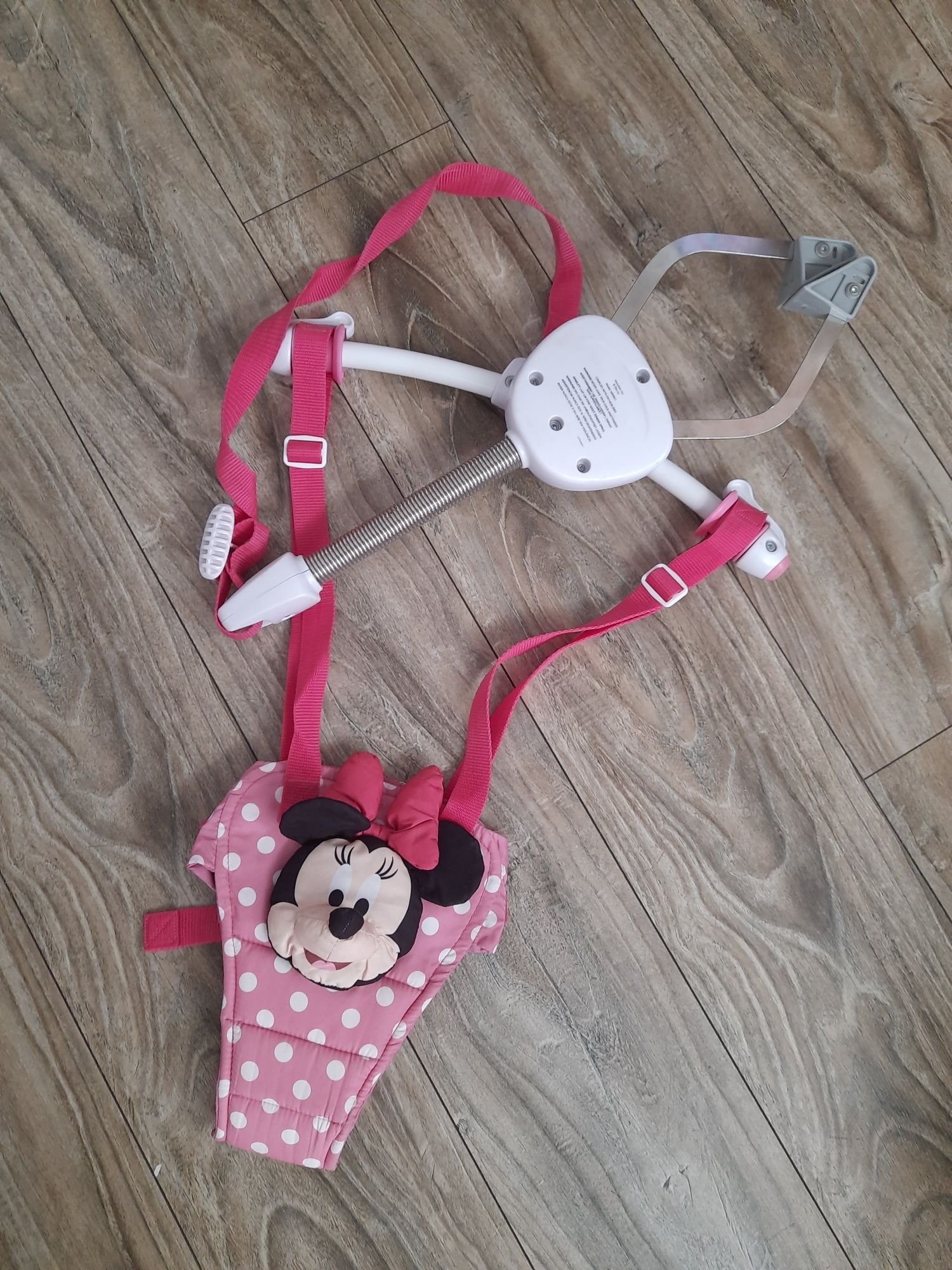 Oddam za 10 sloiczek obiadków lub deserów skoczek minnie mouse