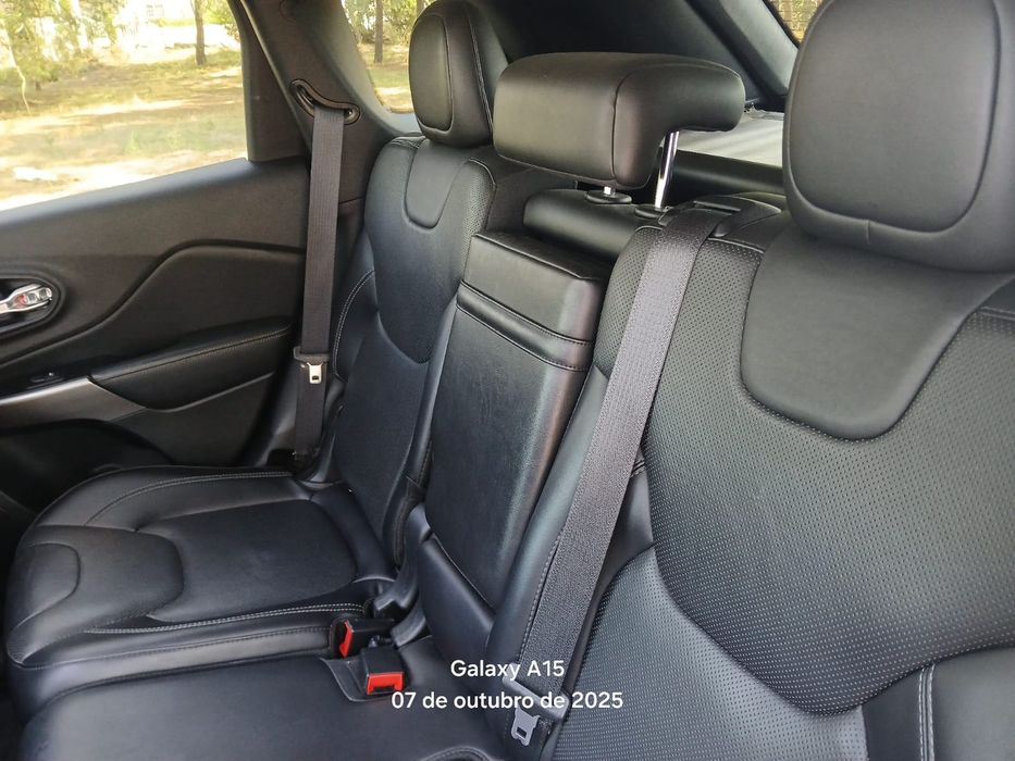 Jeep cheroke motor 3.2 272 cv gasolina ano 2018 só 140.000 km como nov