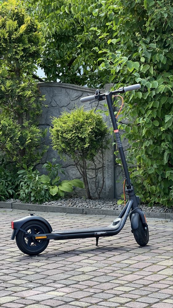Електросамокат Ninebot F30D by Segway