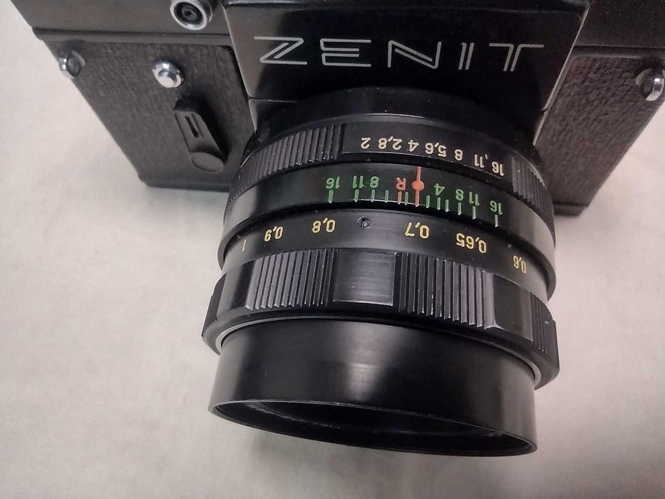 Obiektyw Helios 44M + aparat Zenit TTL