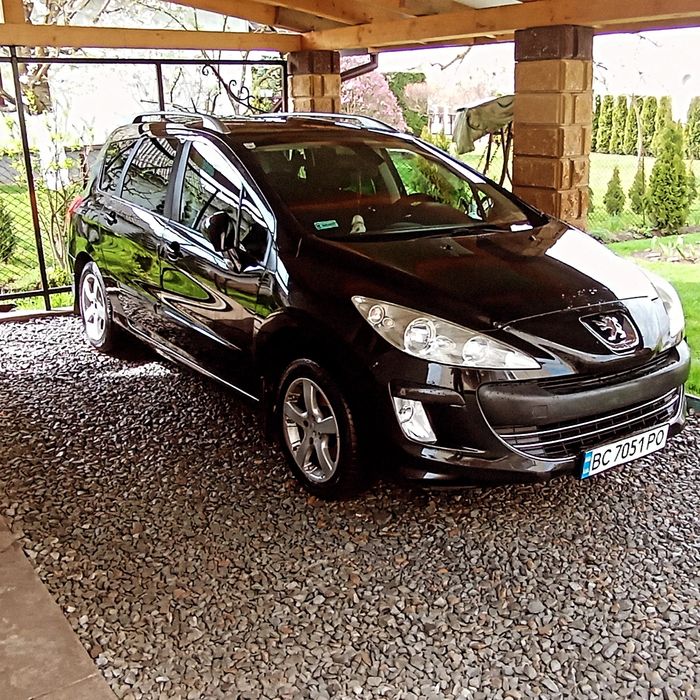 Продам причина продажі виїзд закордон