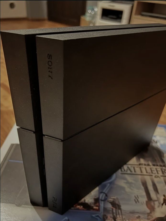 Sony PS4 PlayStation 1TB, pudełko, pad, HDMI, stan BDB