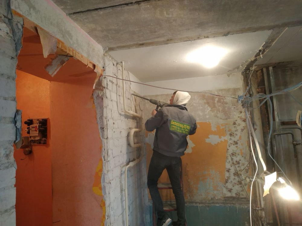 Демонтаж стен, домов, стяжки, плитки «под ключ» От 50 грн. /кв. м.