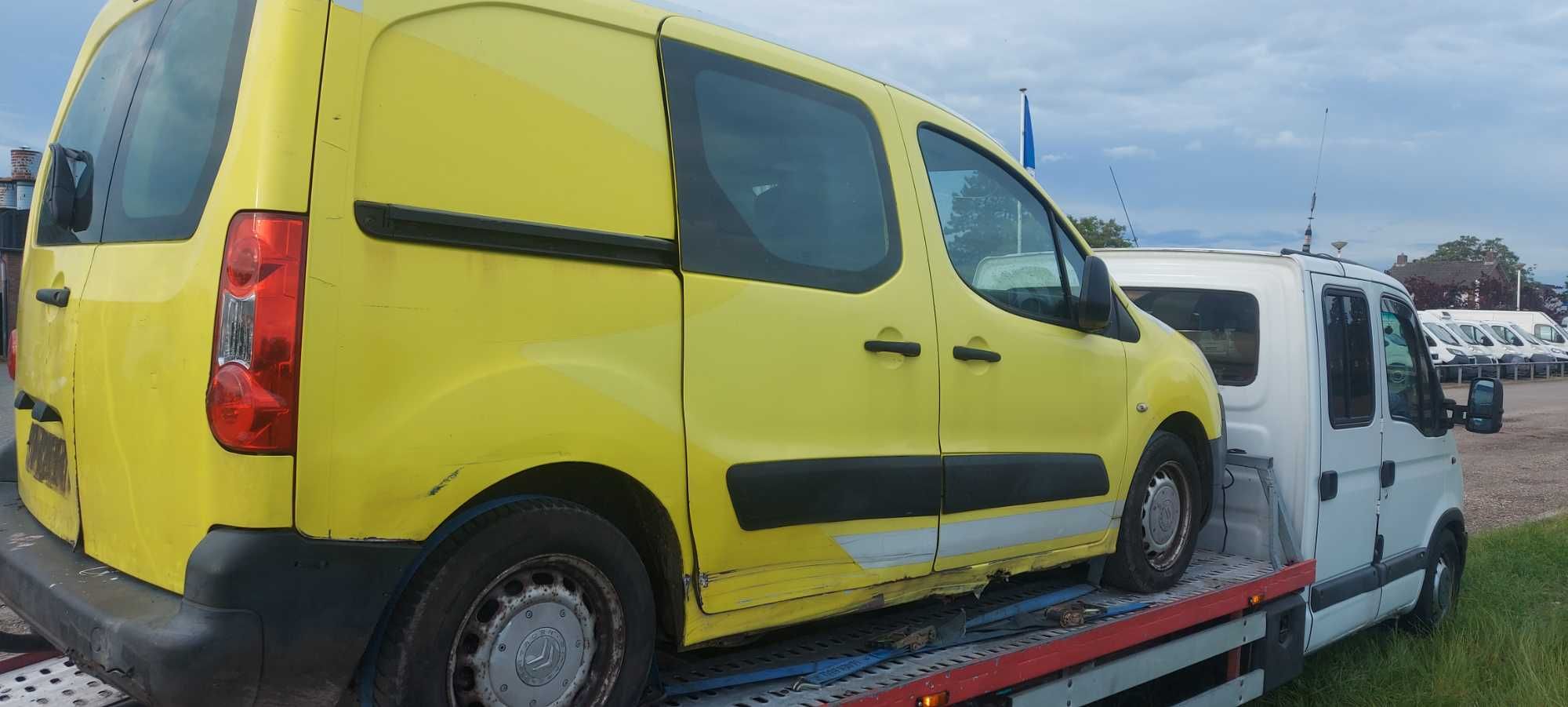 Citroen berlingo 1.6hdi 2010rok klima