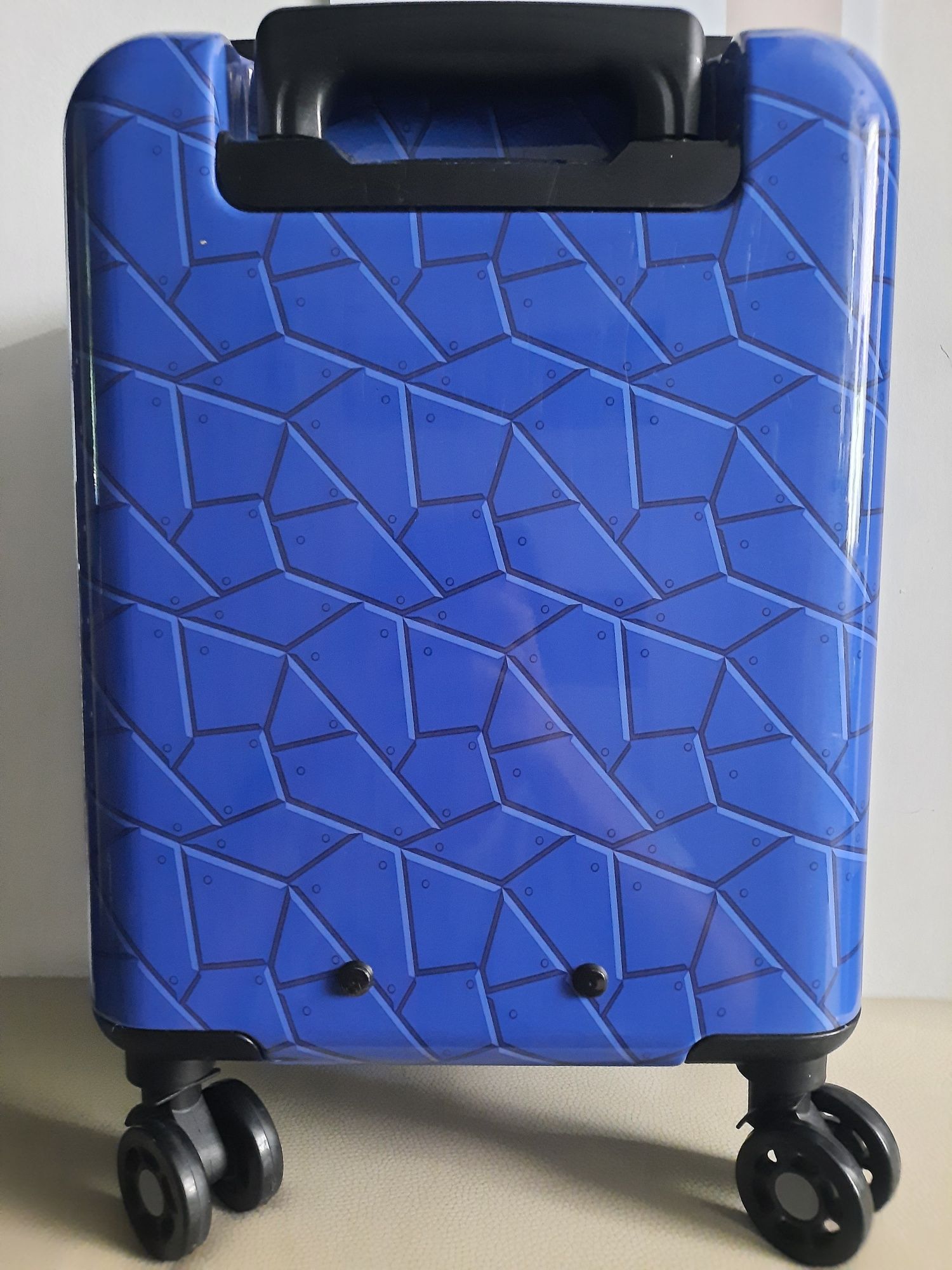 Walizka dziecięca Beckmann Armour Rex 22L
