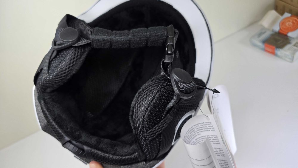 KASK narciarski BLACK CREVICE KITZBUHEL rozmiar S 55-56cm Matt White