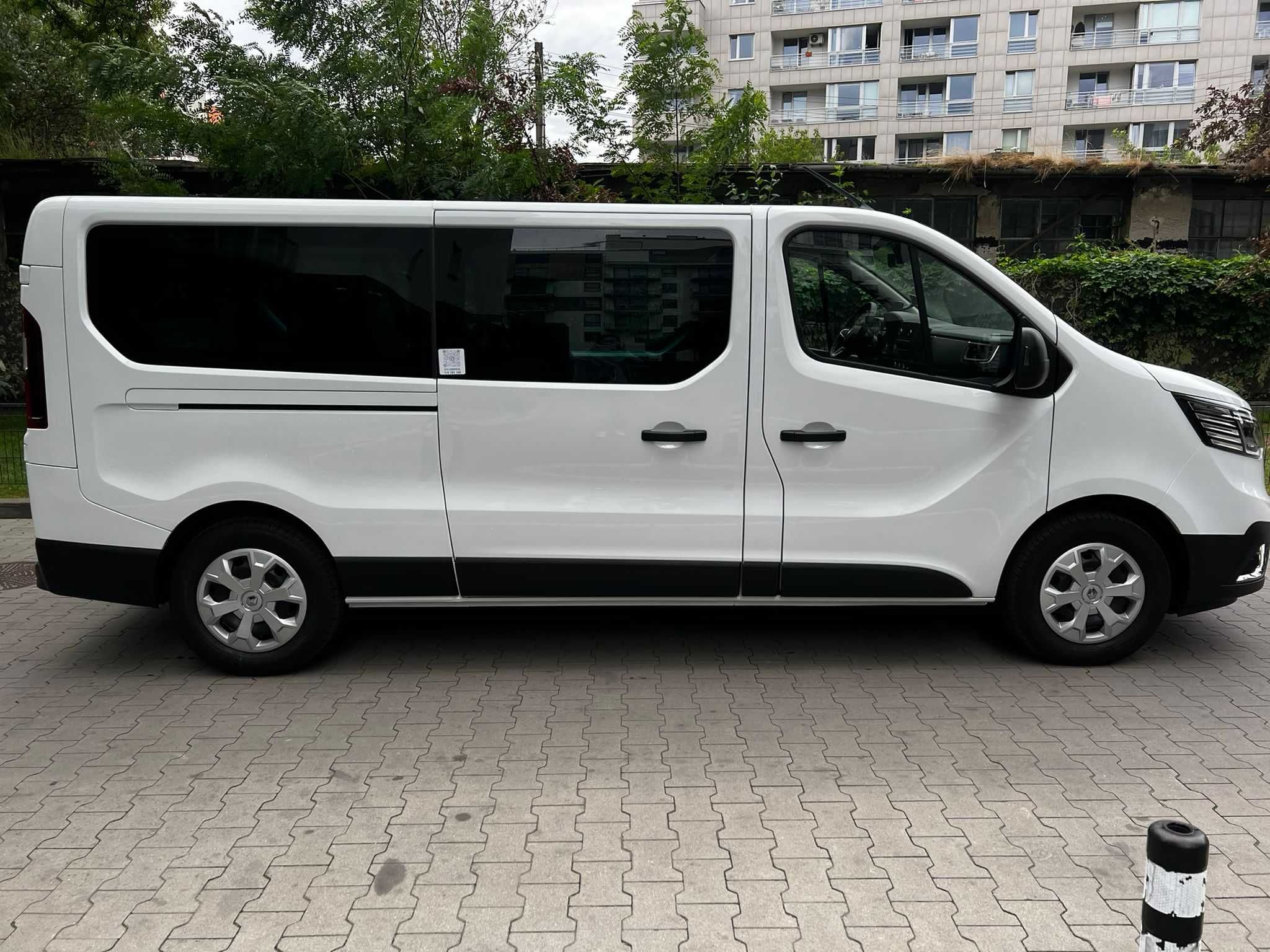 BFM CAR RENTAL Wynajem bus 9 osobowy wypożyczalnia samochodów