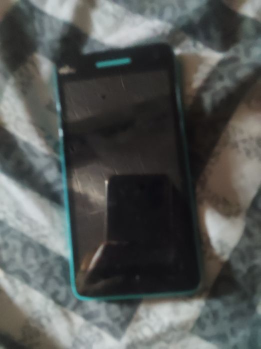 Телефон wiko на запчастини
