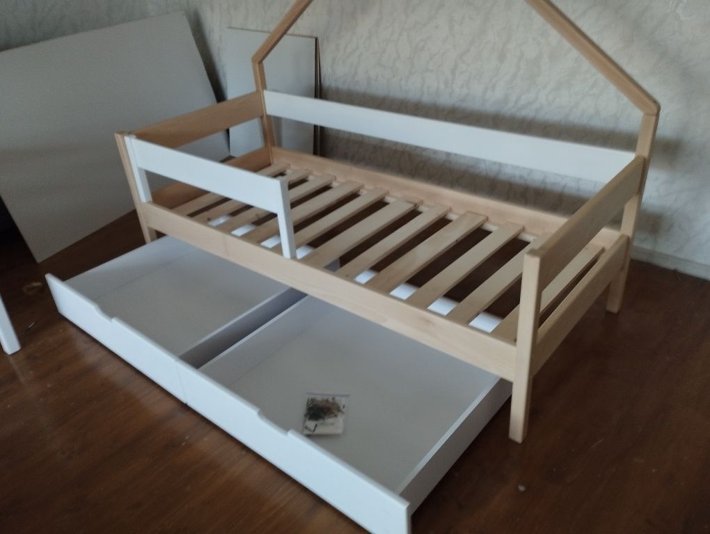 Дитяче ліжко (хатинка) дерев'яне |бук