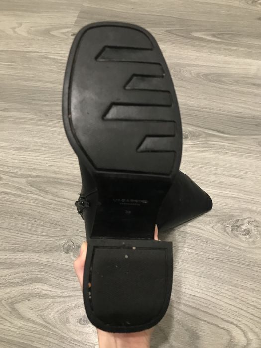 Чоботи на каблуці Vagabond