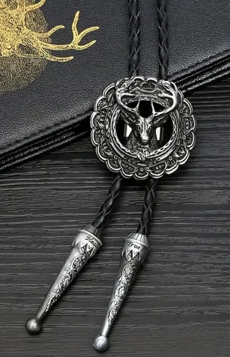 BOLO Krawatnik ozdoba przypinka myśliwska do munduru leśnika na łowy.