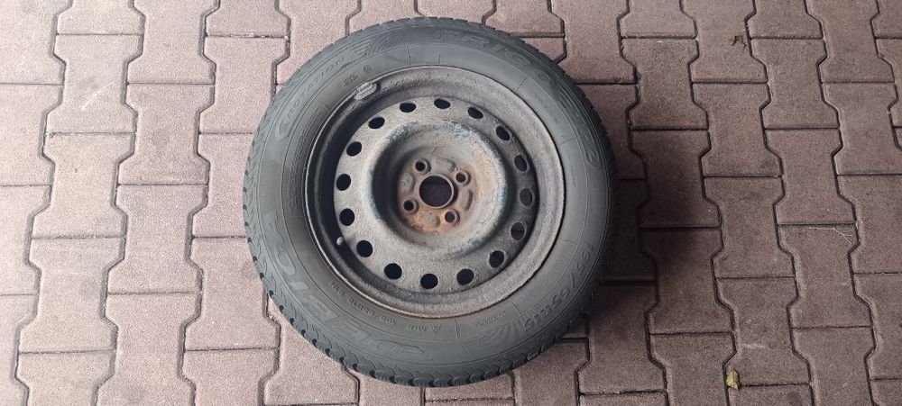 Felgi z oponami toyota r15 4x100