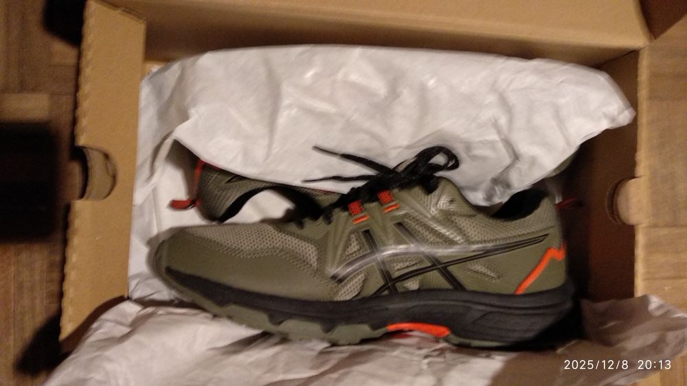 Tênis ASICS Gel-venture 8 tamanho 45